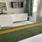 Unique Hotel 3*