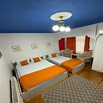 Hotel Unique 3*