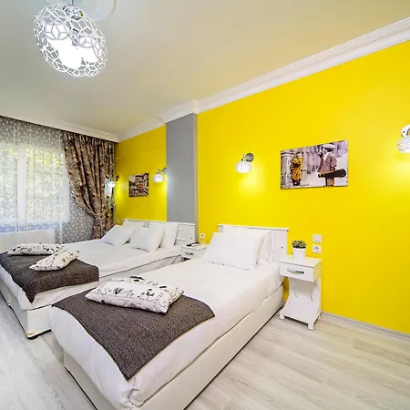 Unique Hotel 3*