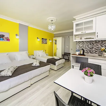 Hotel Unique 3*