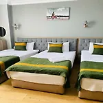 Hotel Unique