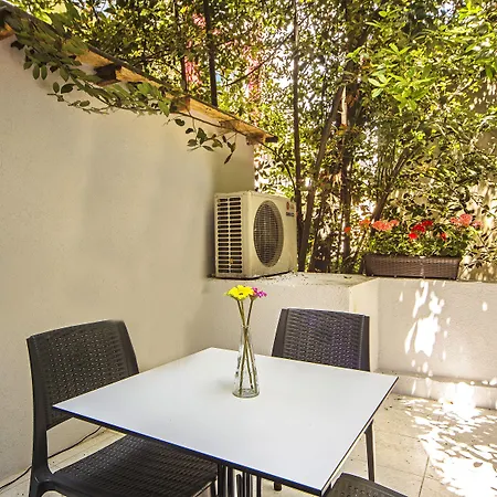 独特套房酒店 酒店