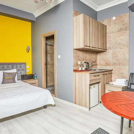 Hotel Unique 3*