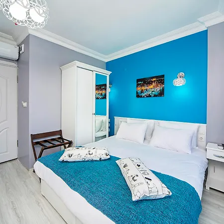 Unique Hotel